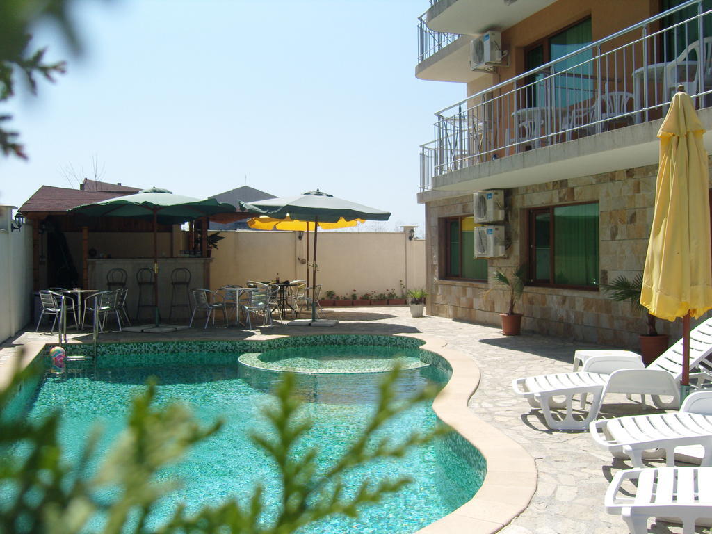 Family Hotel Primo Приморско Экстерьер фото